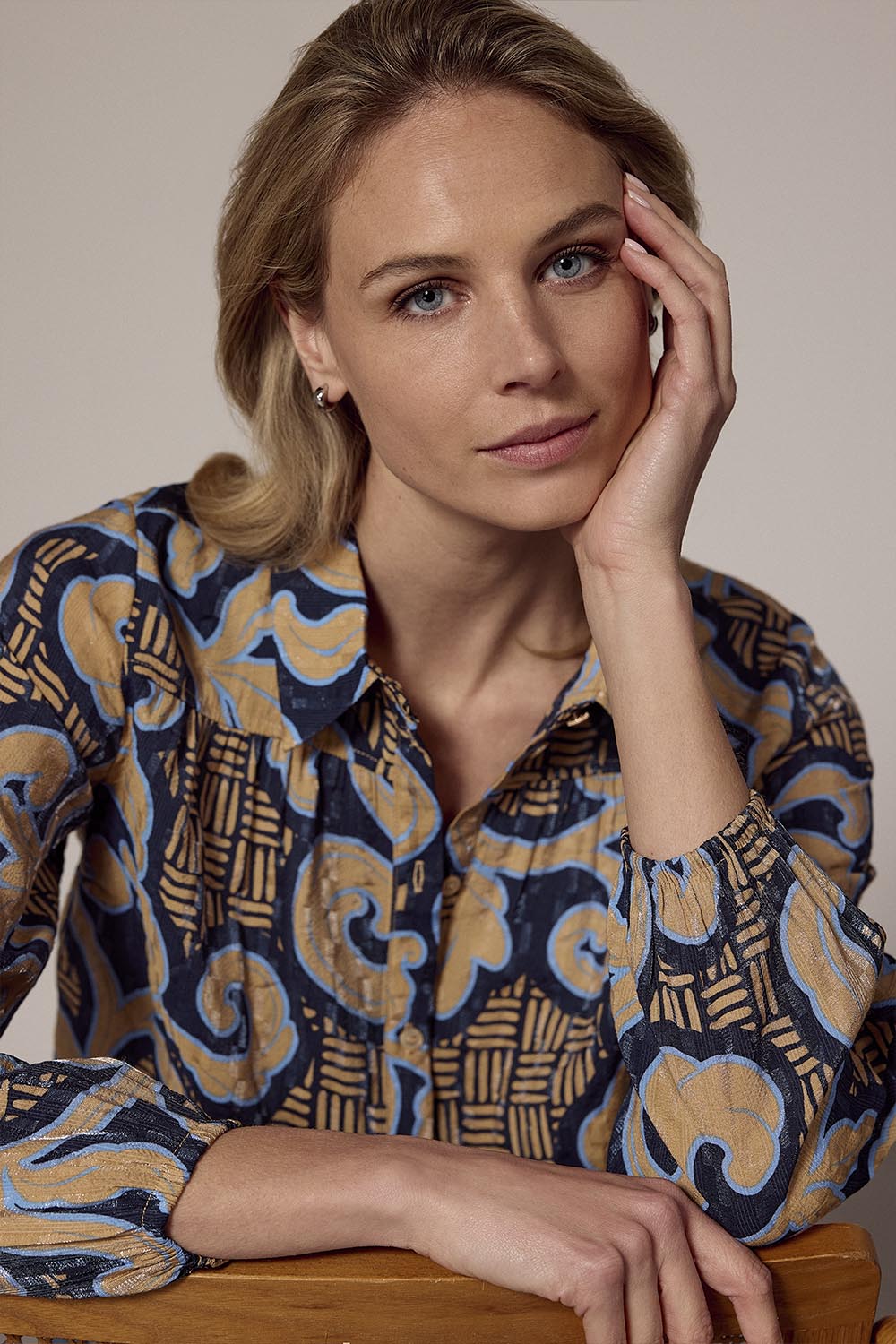 Blouse Tramontana modern rococo tie detail - Print blues