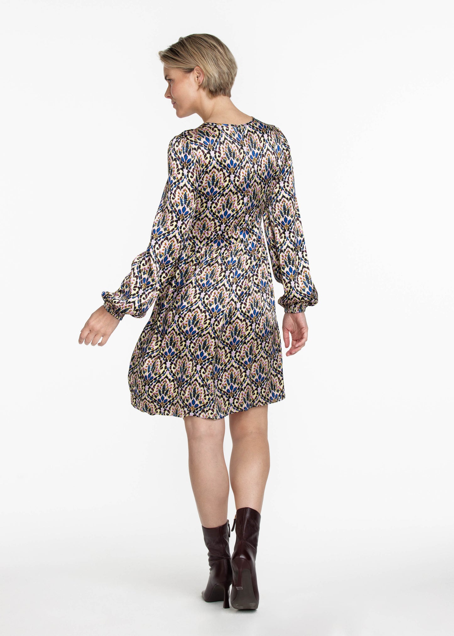 Jurk Tramontana Satin boho rhythm print