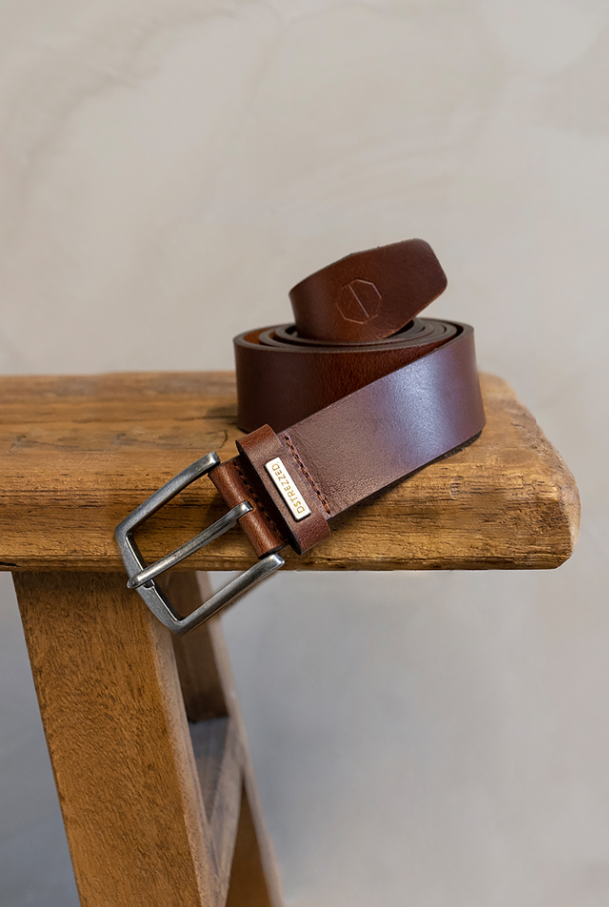 Riem Dstrezzed brown