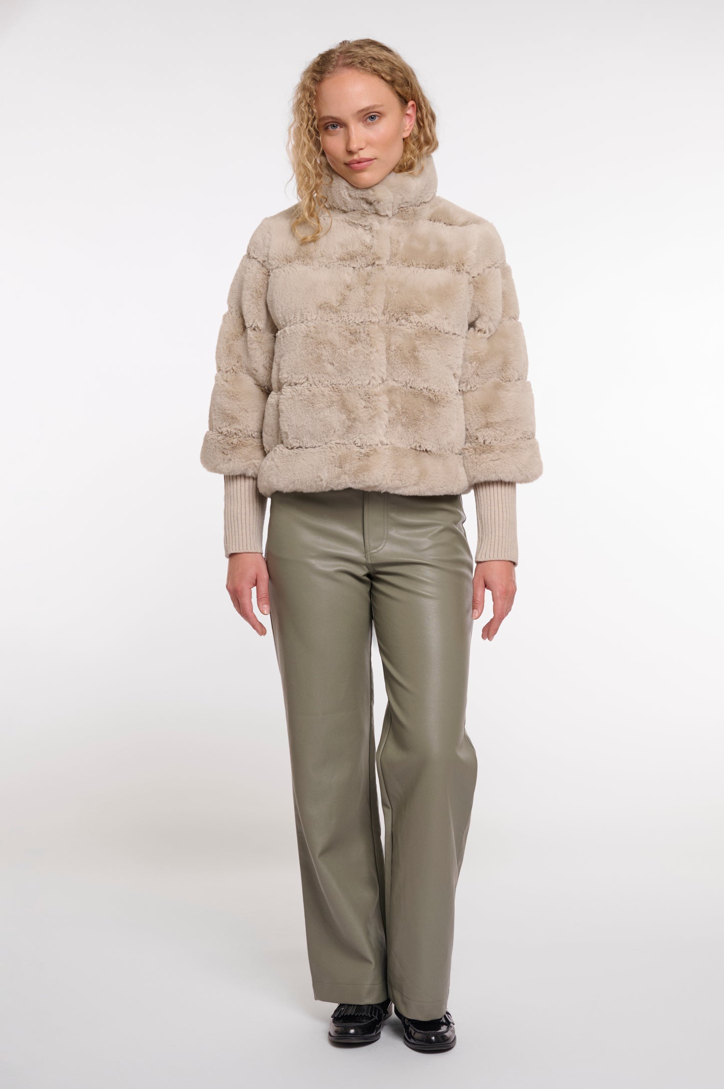 Jas Rino&Pelle Feline Faux fur with knitted sleeves - Birch