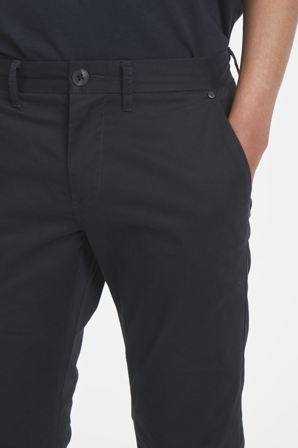 Broek Matinique Chino Pristu garment dyed satin
