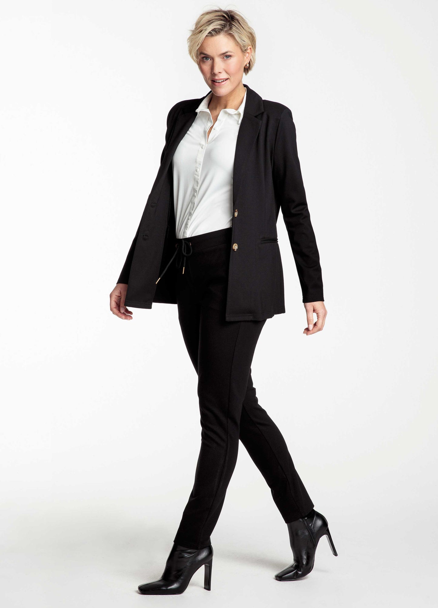 Broek Tramontana Trousers punta jogger black