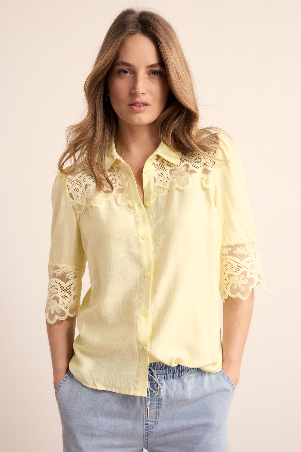 Blouse Tramontana lace details - Celery