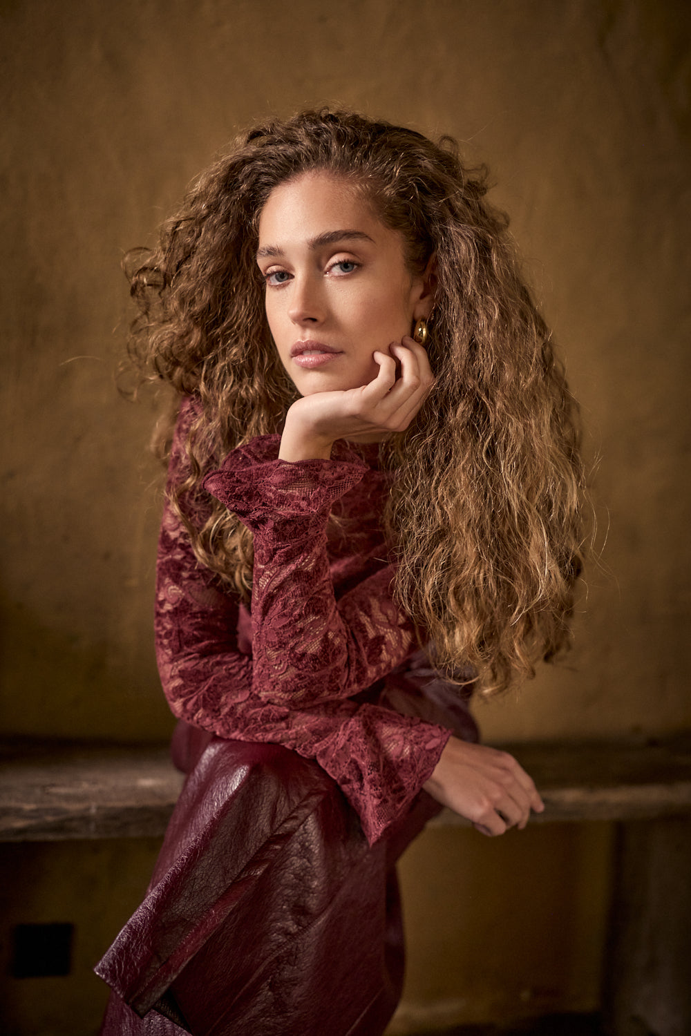 Top Tramontana velvet stretch lace top - Pomegranate