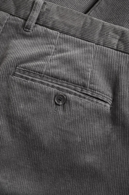 Broek Matinique liam pant kleur smoked pear grijs