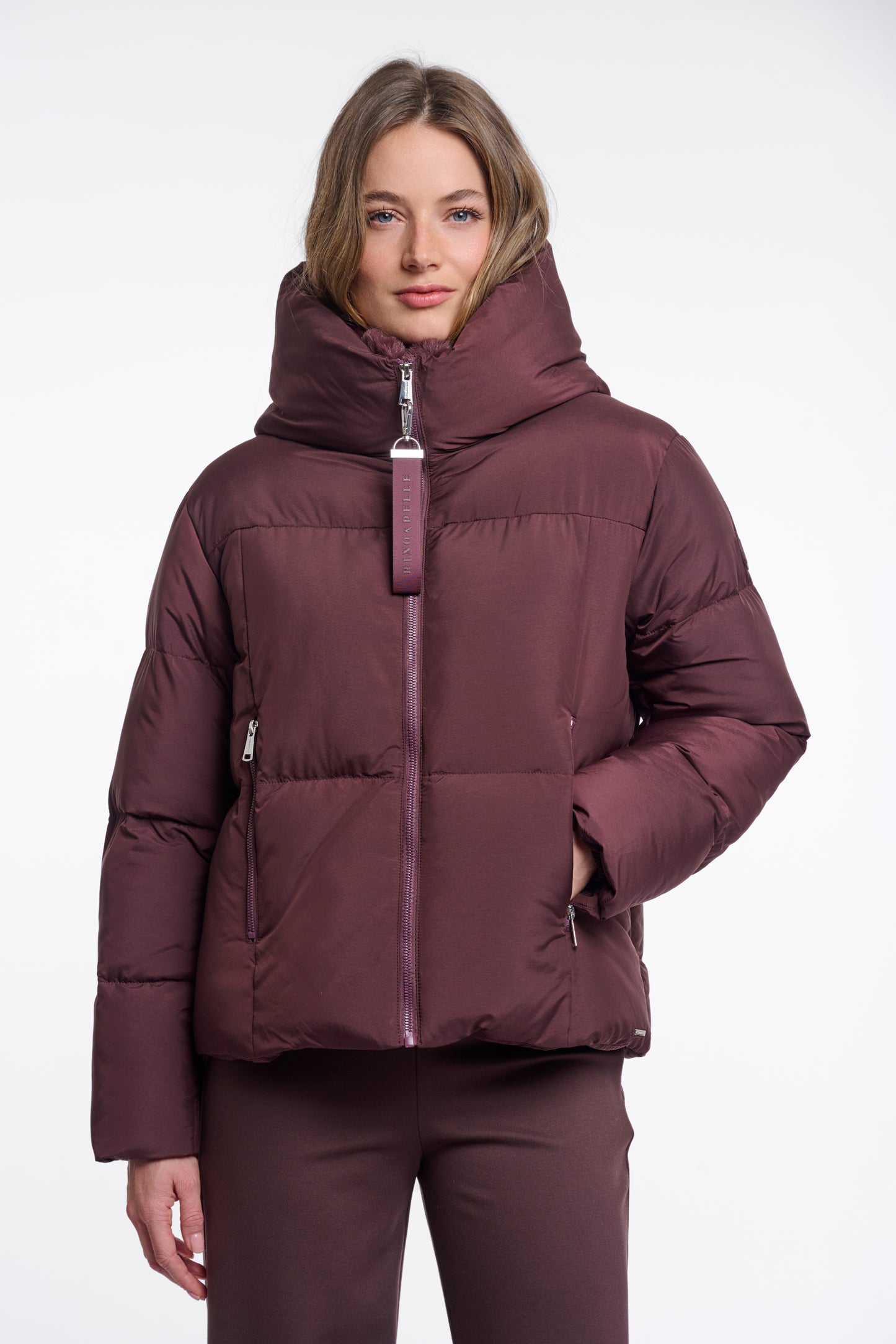 Jas Rino&Pelle Joni padded with detachable collar - Fudge cloak