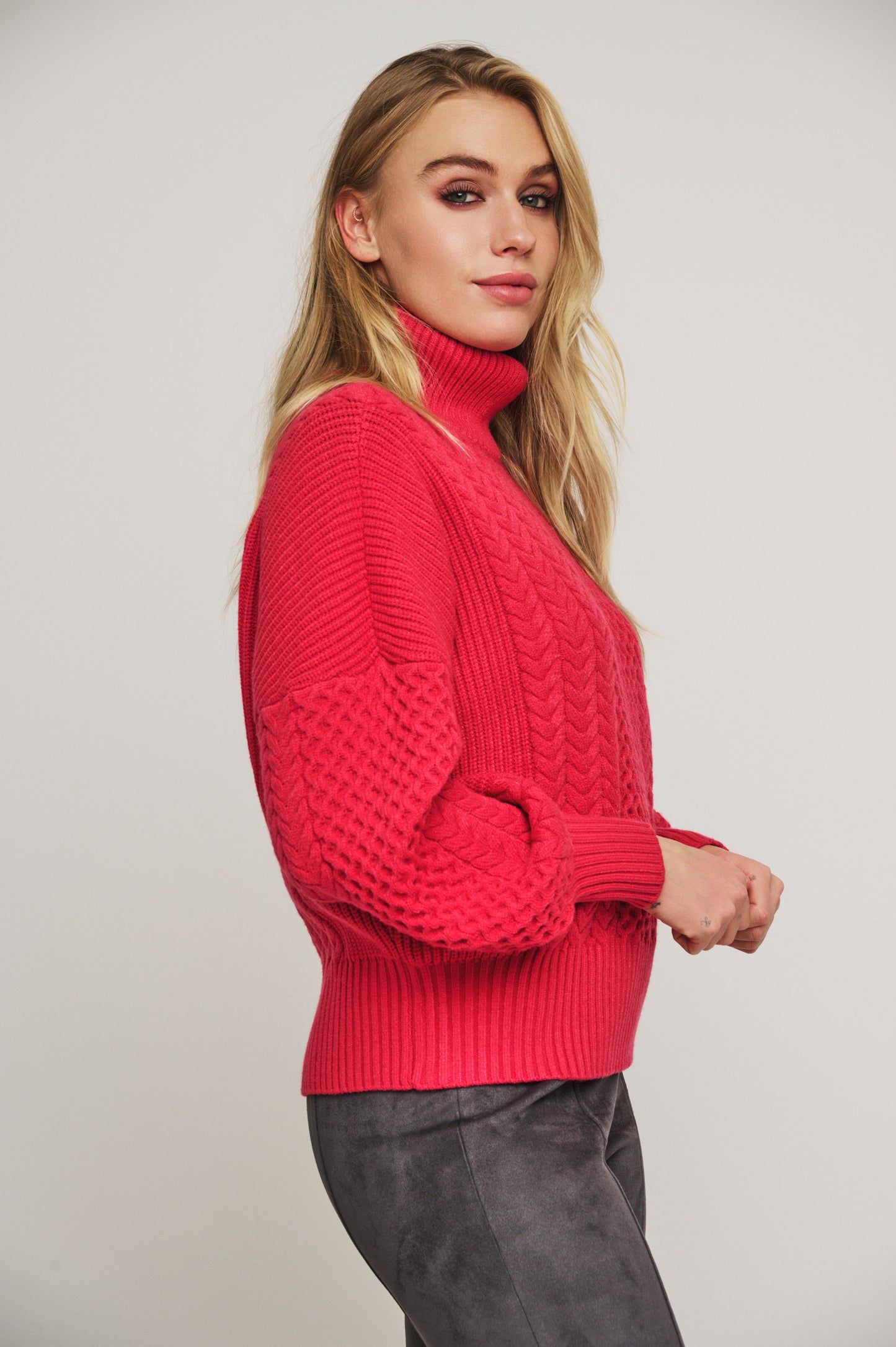 Trui Rino&Pelle Kaira relaxed cable sweater - Red berry