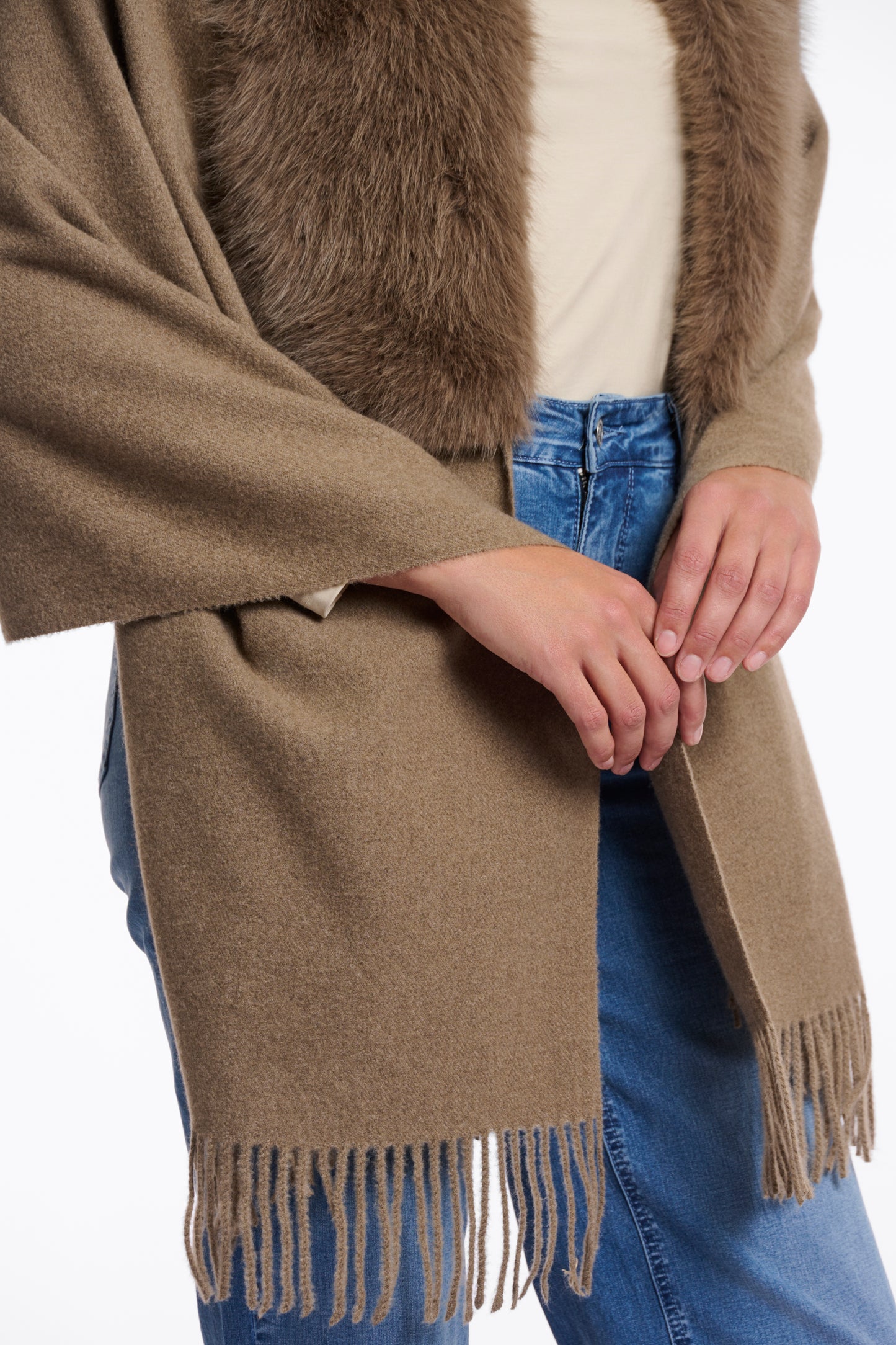 Cape Rino&Pelle Wendy with fur details - Toffee